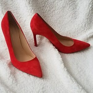 IVANKA TRUMP CARRA SUEDE PUMP 7.5